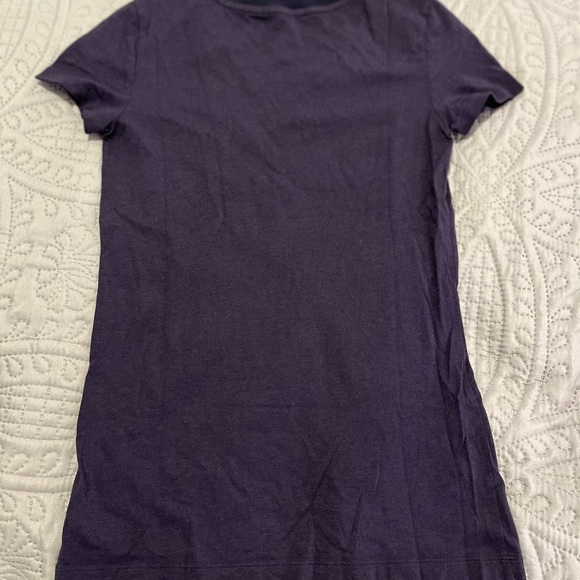 Gap Navy Blue Tee with Ribbon Accent XS - Picture 3 of 7